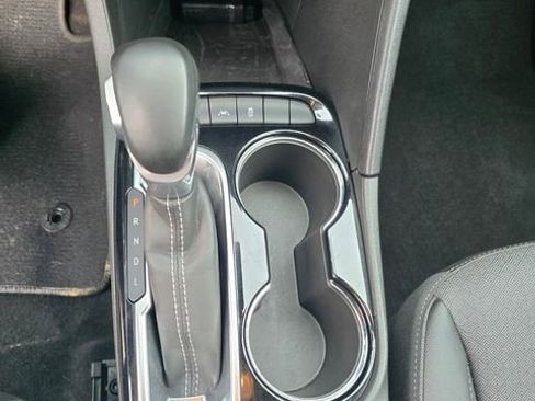 Used 2024 Buick Encore GX Preferred FWD image 21