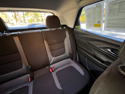 Used 2025 Chevrolet TrailBlazer LT image 33