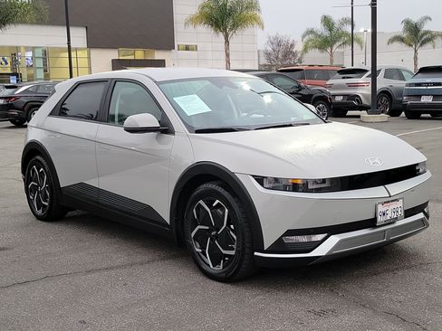 Certified 2024 Hyundai Ioniq 5 SEL image 28