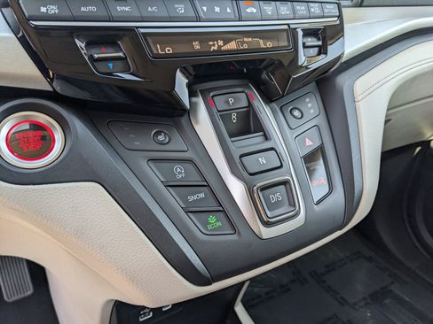 Used 2025 Honda Odyssey EX-L image 27