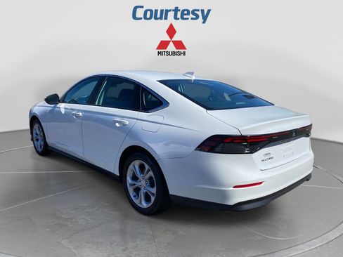 Used 2023 Honda Accord LX image 3