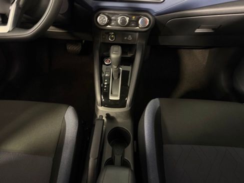 Used 2025 Nissan Versa SV image 17