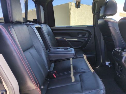 Used 2021 Nissan Titan PRO-4X w/ Pro-4x Convenience Package AWD/4WD image 24