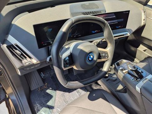 Used 2024 BMW iX xDrive50 w/ Premium Package AWD/4WD image 13