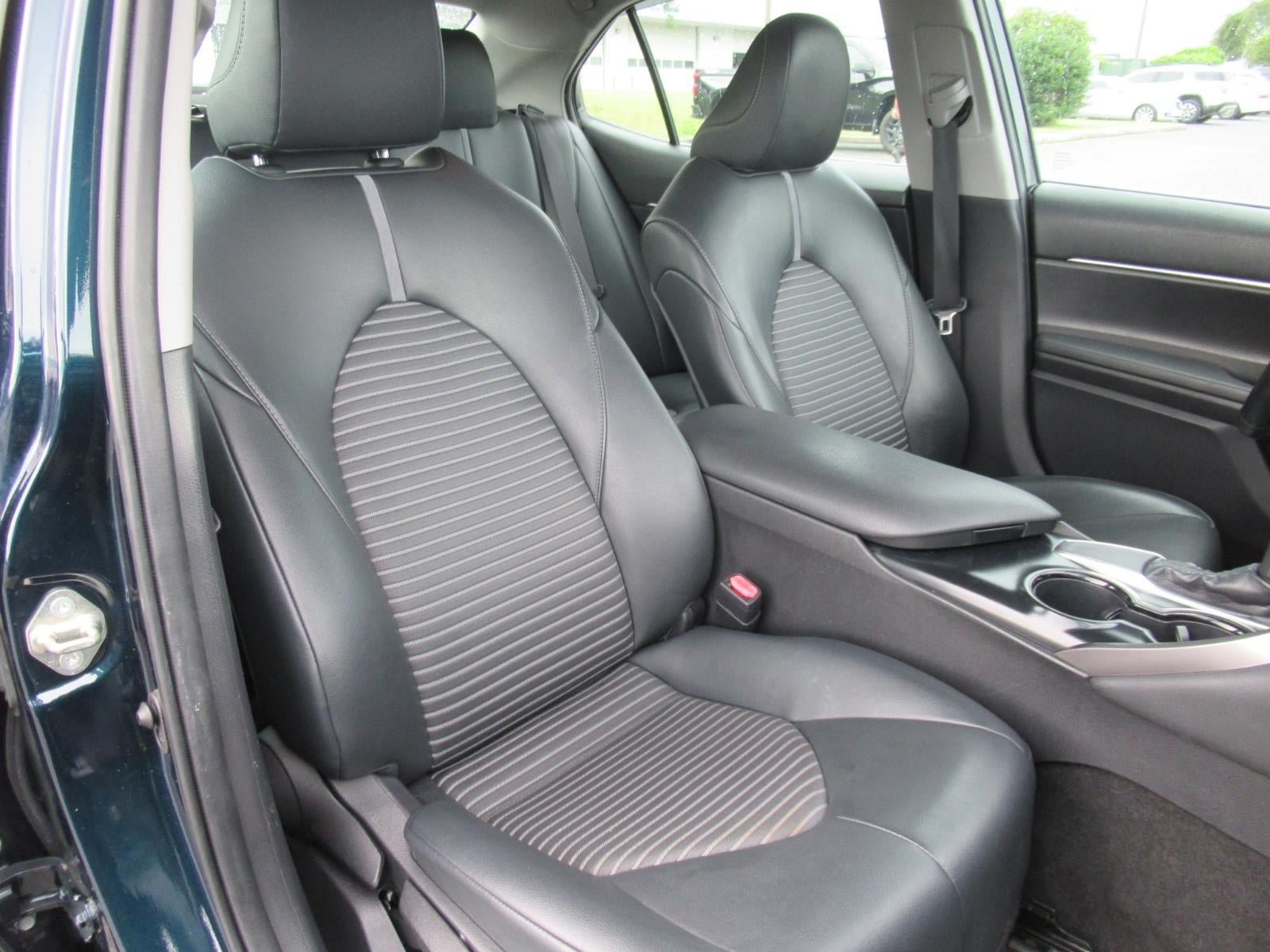 Used 2019 Toyota Camry SE FWD image 9