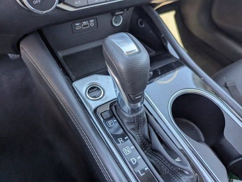 Used 2023 Nissan Altima 2.5 SV image 13