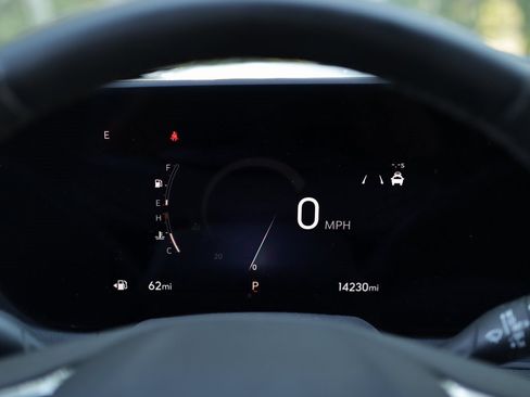 Used 2024 Buick Envista Preferred w/ Convenience I Package image 11