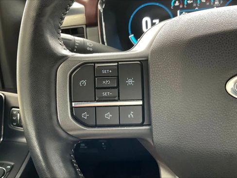 Used 2022 Ford F150 Lariat image 24