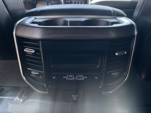Used 2018 RAM 3500 Laramie AWD/4WD image 23