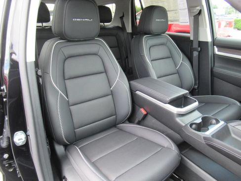 New 2027 GMC Terrain Denali AWD/4WD image 9
