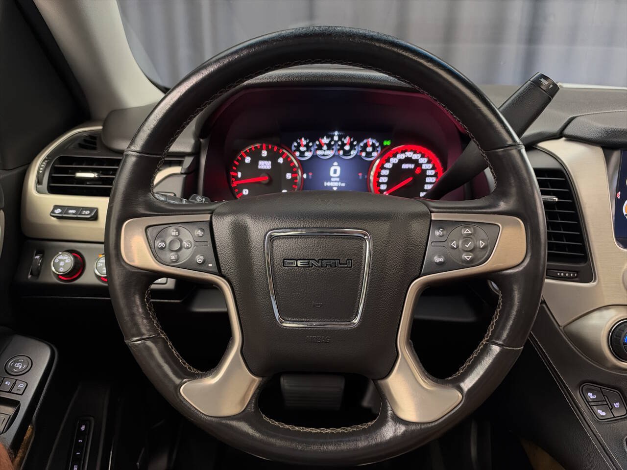 Used 2016 GMC Yukon XL Denali w/ Open Road Package AWD/4WD image 12