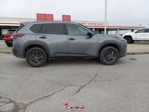 Used 2023 Nissan Rogue S image 3