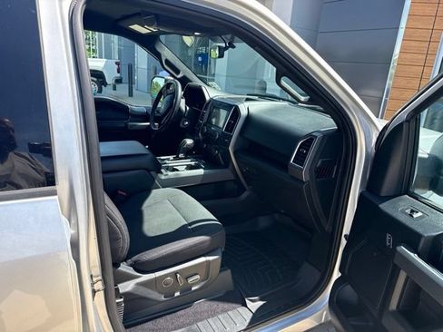 Used 2016 Ford F150 XLT w/ Equipment Group 302A Luxury RWD image 8
