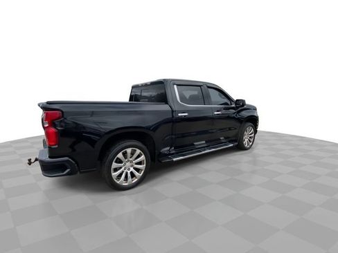 Used 2020 Chevrolet Silverado 1500 High Country w/ Technology Package AWD/4WD image 2