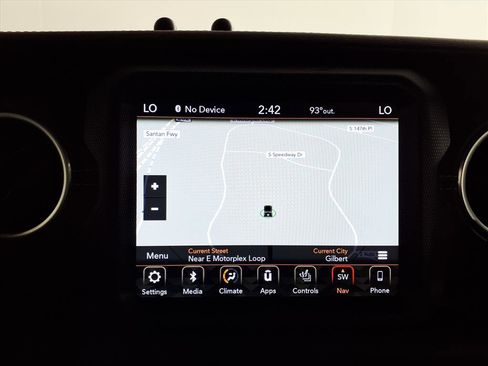 Used 2018 Jeep Wrangler Unlimited Sahara image 18