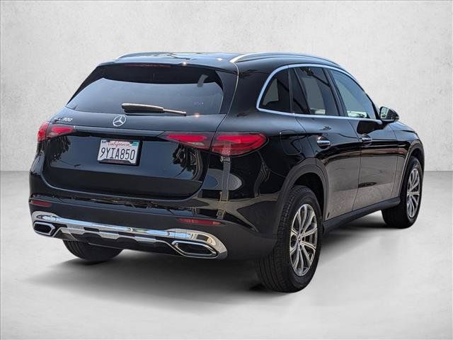 Used 2026 Mercedes-Benz GLC 300 image 5