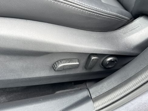 Certified 2025 Subaru Outback Limited AWD/4WD image 18