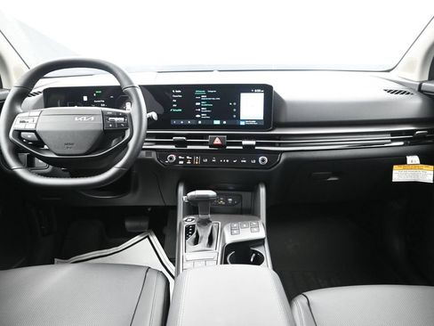 New 2026 Kia Sportage SX FWD image 32