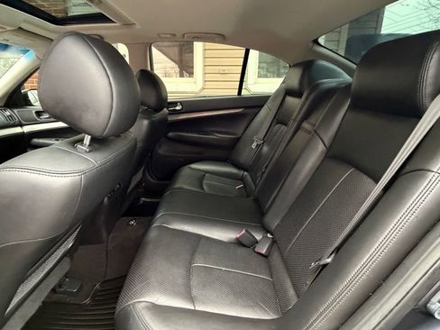 Used 2012 INFINITI G37 x Sedan w/ Premium Pkg image 10