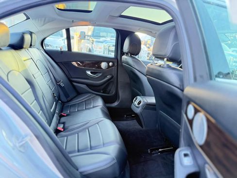 Used 2016 Mercedes-Benz C 300 4MATIC Sedan image 31