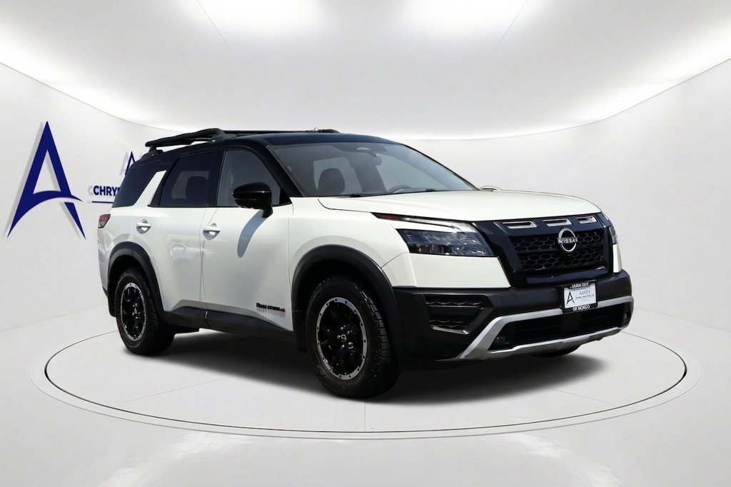 Used 2024 Nissan Pathfinder Rock Creek AWD/4WD image 4