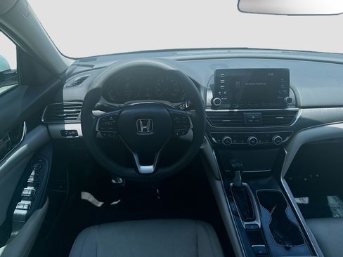 Used 2018 Honda Accord LX image 18