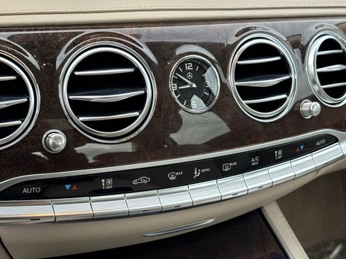 Used 2019 Mercedes-Benz S 560 Sedan image 27