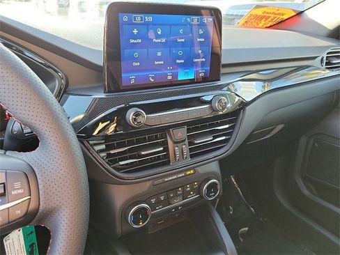 Used 2025 Ford Escape ST-Line w/ Equipment Group 301A image 8