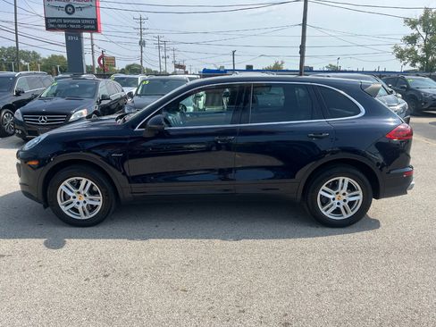 Used 2016 Porsche Cayenne Diesel image 2