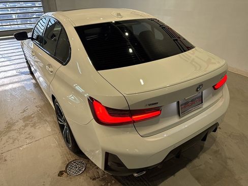 Used 2023 BMW 330i xDrive Sedan w/ M Sport Package image 9