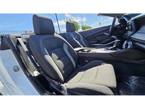 Used 2016 Chevrolet Camaro LT image 13