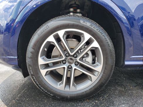 New 2025 Audi Q5 Premium image 12