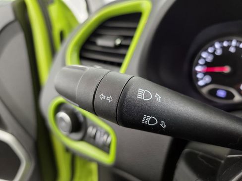 Used 2018 Jeep Renegade Latitude w/ Cold Weather Group image 31