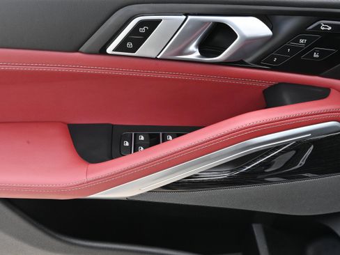 Certified 2026 BMW X6 M60i AWD/4WD image 28