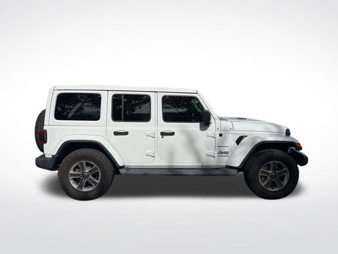 Used 2019 Jeep Wrangler Unlimited Sahara w/ Safety Group image 4