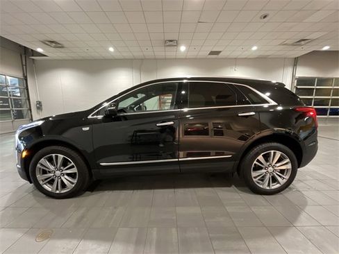 Certified 2025 Cadillac XT5 Premium Luxury image 2