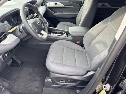 New 2026 Ford Explorer Active image 9