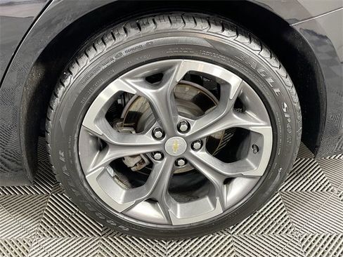 Certified 2022 Chevrolet Malibu LT image 33