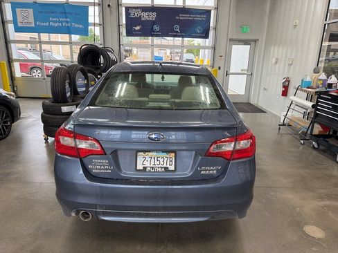 Used 2017 Subaru Legacy 2.5i Premium AWD/4WD image 4
