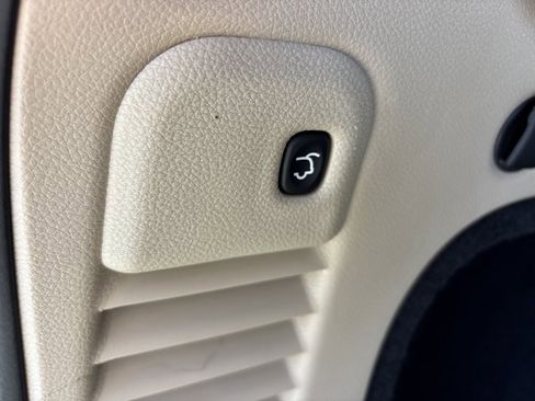 Used 2020 Jeep Grand Cherokee Limited w/ Luxury Group II image 7