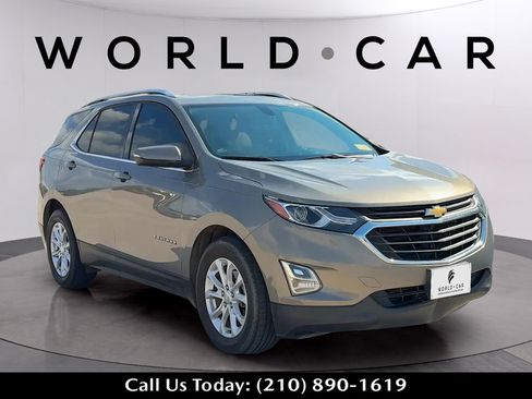Used 2018 Chevrolet Equinox LT w/ Sun & Infotainment Package FWD image 17