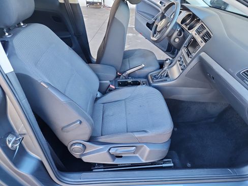 Used 2015 Volkswagen Golf Launch Edition image 19