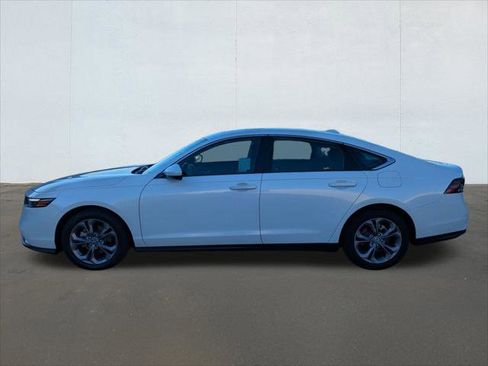 Used 2024 Honda Accord EX image 2