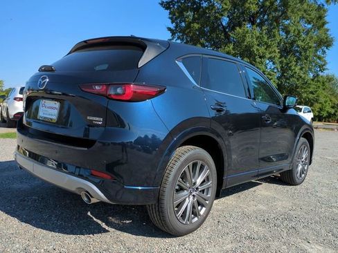 New 2025 MAZDA CX-5 Signature image 4