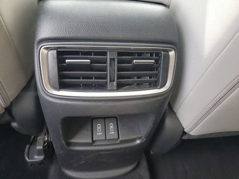 Used 2019 Honda CR-V Touring image 17