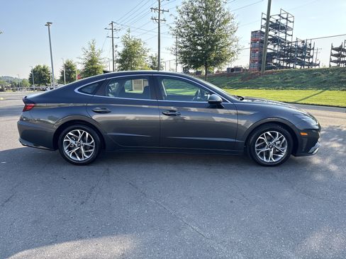 Used 2023 Hyundai Sonata SEL w/ Cargo Package FWD image 10