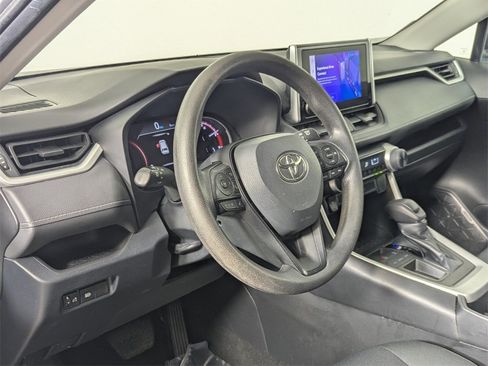 Used 2023 Toyota RAV4 LE image 10