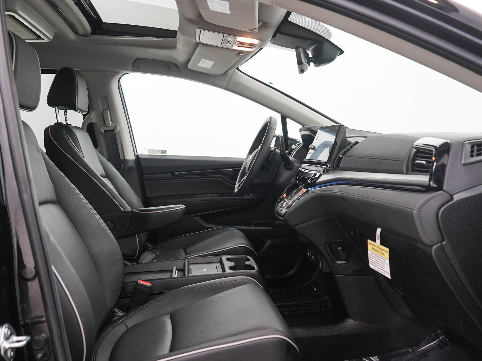 Used 2026 Honda Odyssey Touring image 13