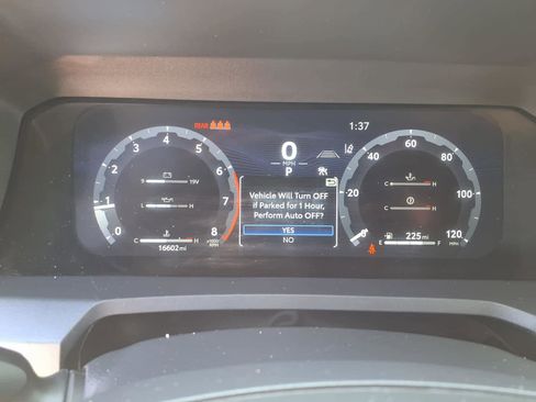 Certified 2025 Toyota Tacoma TRD Off-Road AWD/4WD image 18