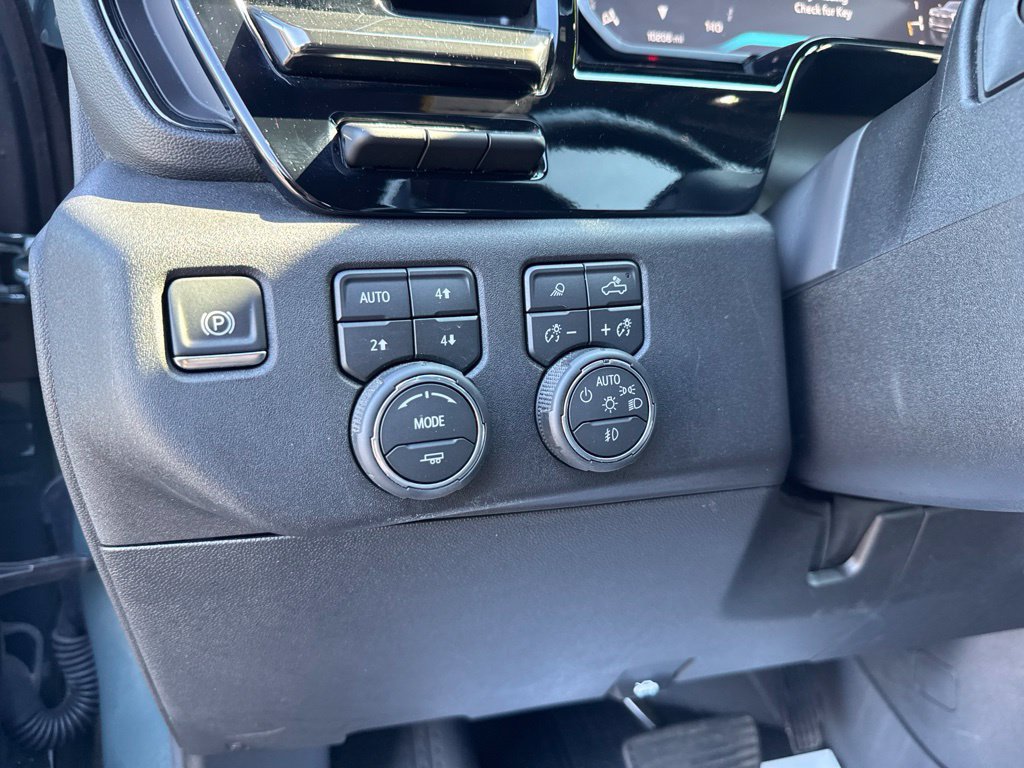 Used 2026 Chevrolet Silverado 2500 ZR2 AWD/4WD image 32
